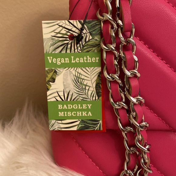 NWT Badgley Mischka Quilted Bag w /letter lock closure - Picture 5 of 12